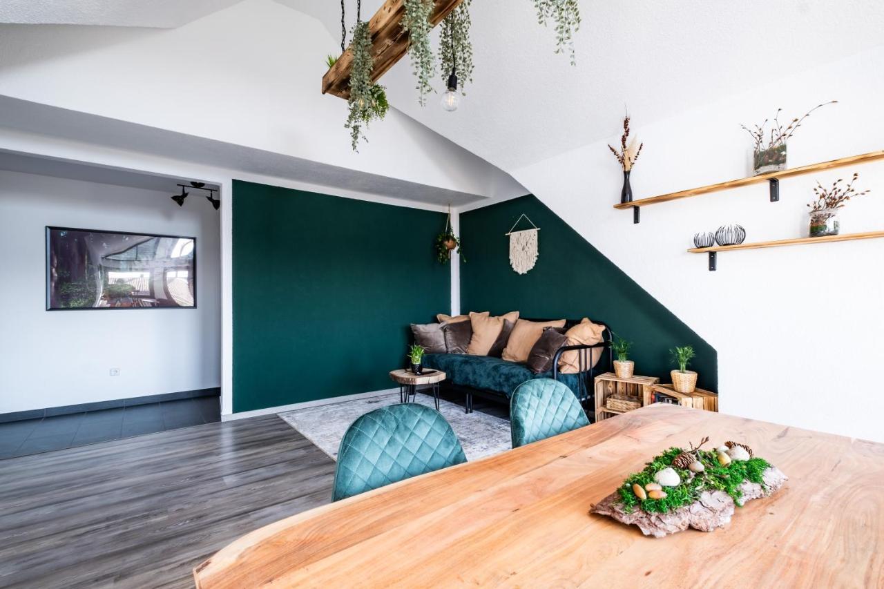 Nature Terminal Apartment - Unterwegs Zuhause Steinenbronn Dış mekan fotoğraf