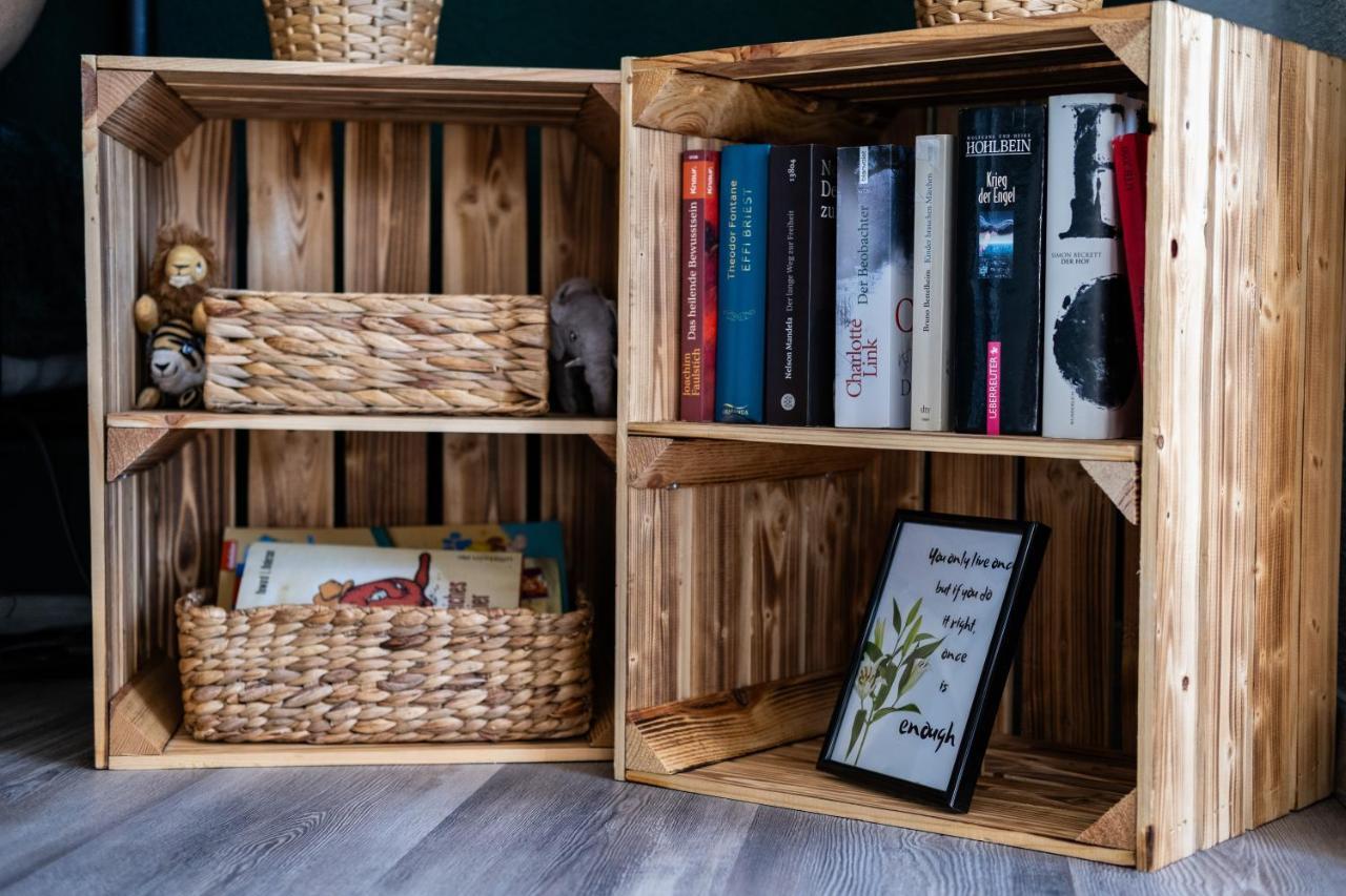 Nature Terminal Apartment - Unterwegs Zuhause Steinenbronn Dış mekan fotoğraf