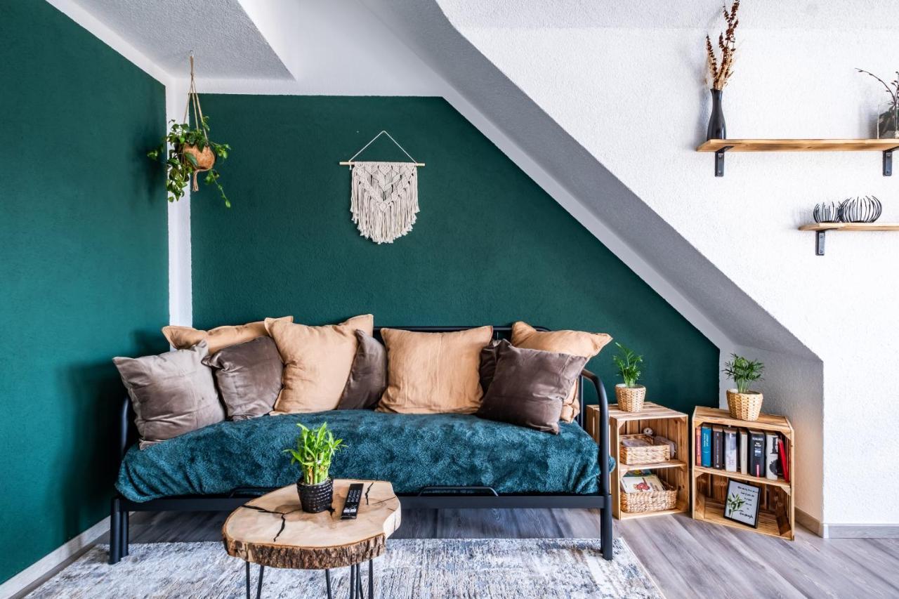 Nature Terminal Apartment - Unterwegs Zuhause Steinenbronn Dış mekan fotoğraf